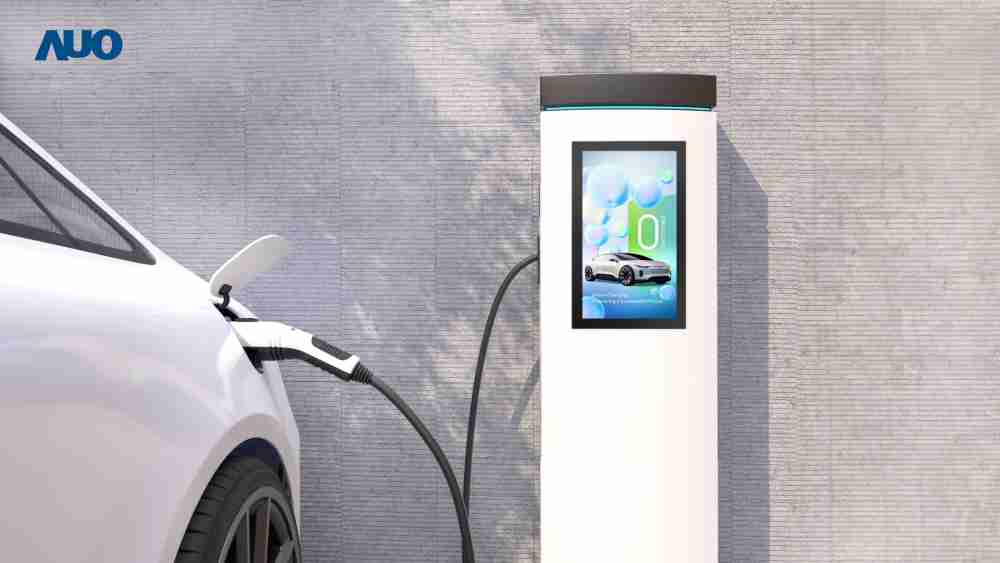 友達〝EVSE車用充電樁解決方案〞專為電動汽車充電樁設計，，，，具有高亮度、、克服戶外艱難環境的耐溫、、、耐紫外線等特性，，並搭載散熱性及擴充性強的高效能工業電腦，，，可實現人機互動訴求，，如資訊顯示、、支付等應用